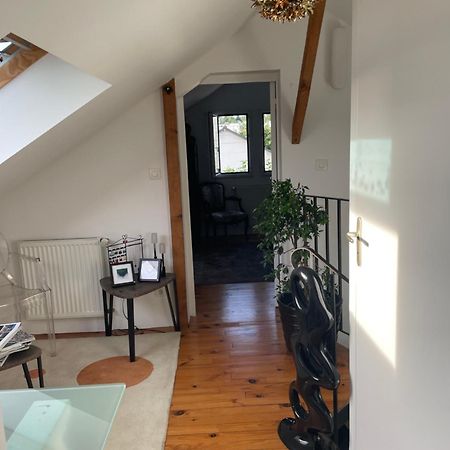 Chambre Hotes Nichee Sous Les Toits Ρεν Εξωτερικό φωτογραφία